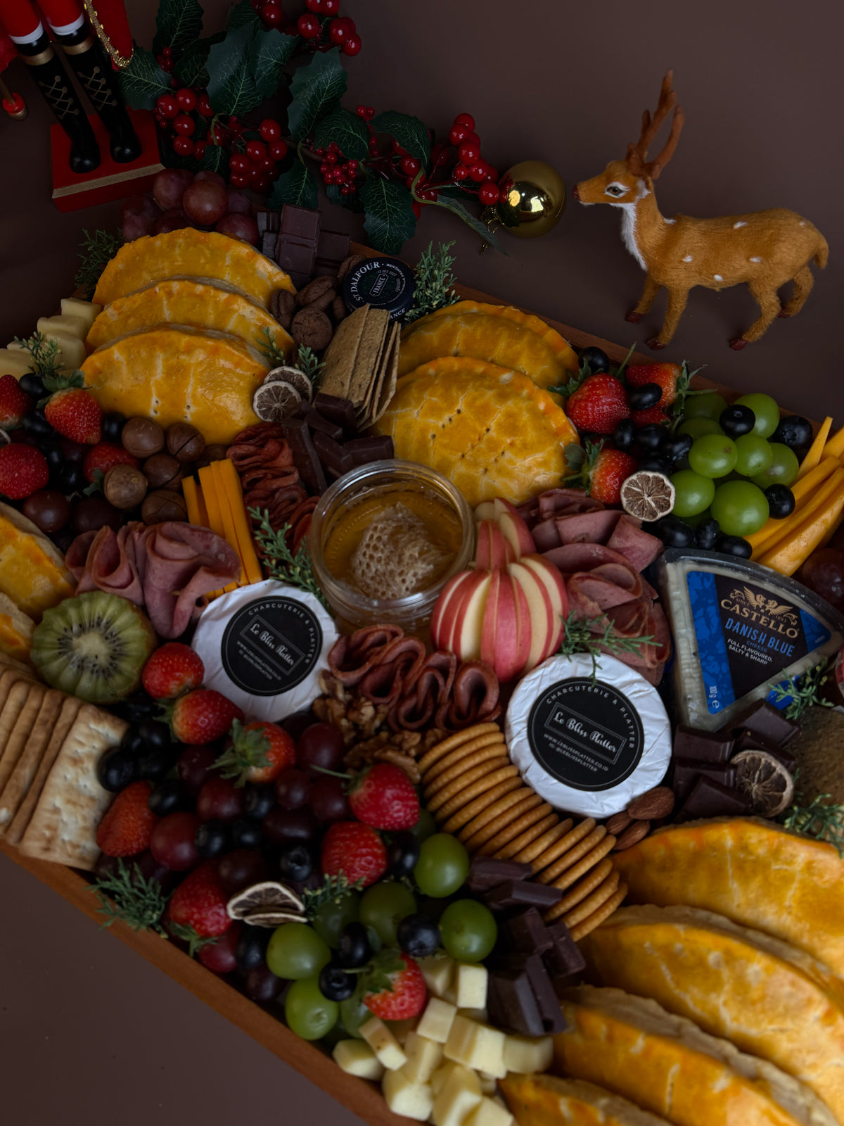 Hand Pie Festive Grand Platter