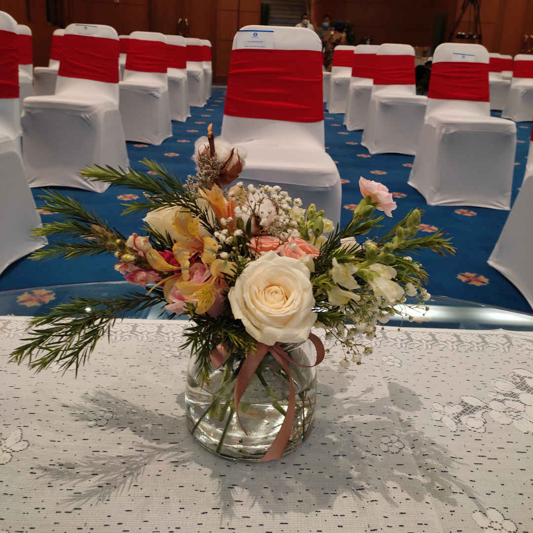 Fresh Petite Vase Table Decor