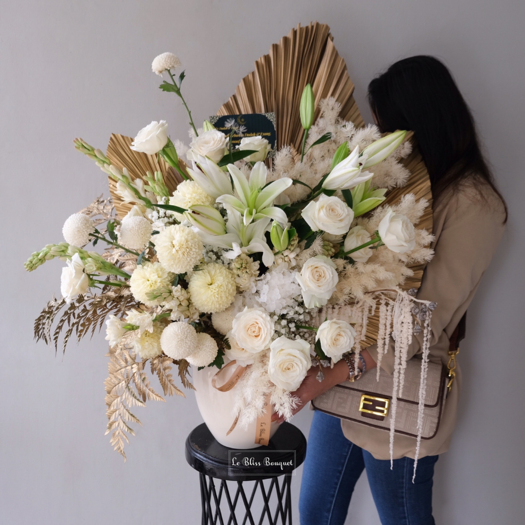 Grand White Theme Lily Vase - Le Bliss Bouquet