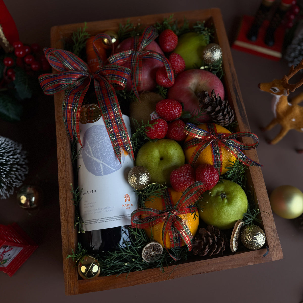 Aga Red Noël Wooden Fruit Box