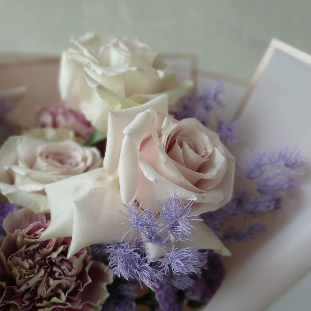 Quicksand Rose Lilac Bouquet