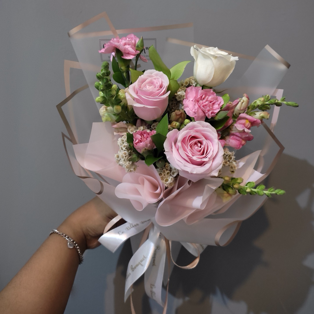 Sweet Rose Snapdragon Smallie Bouquet