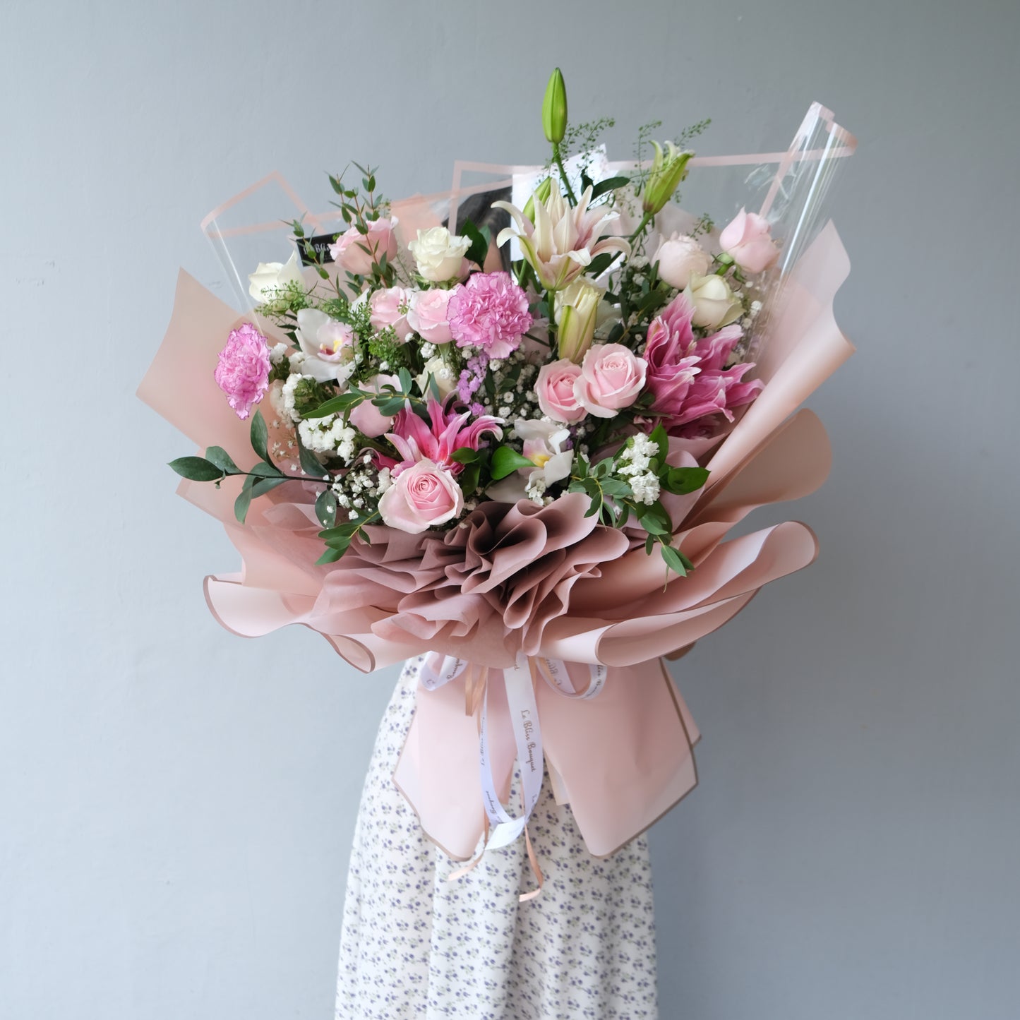 consist of rose, lily, carnation pink XL Bouquet - Le Bliss Bouquet. Florist surabaya, florist jakarta, florist tangerang, florist Bintaro, florist Cirebon