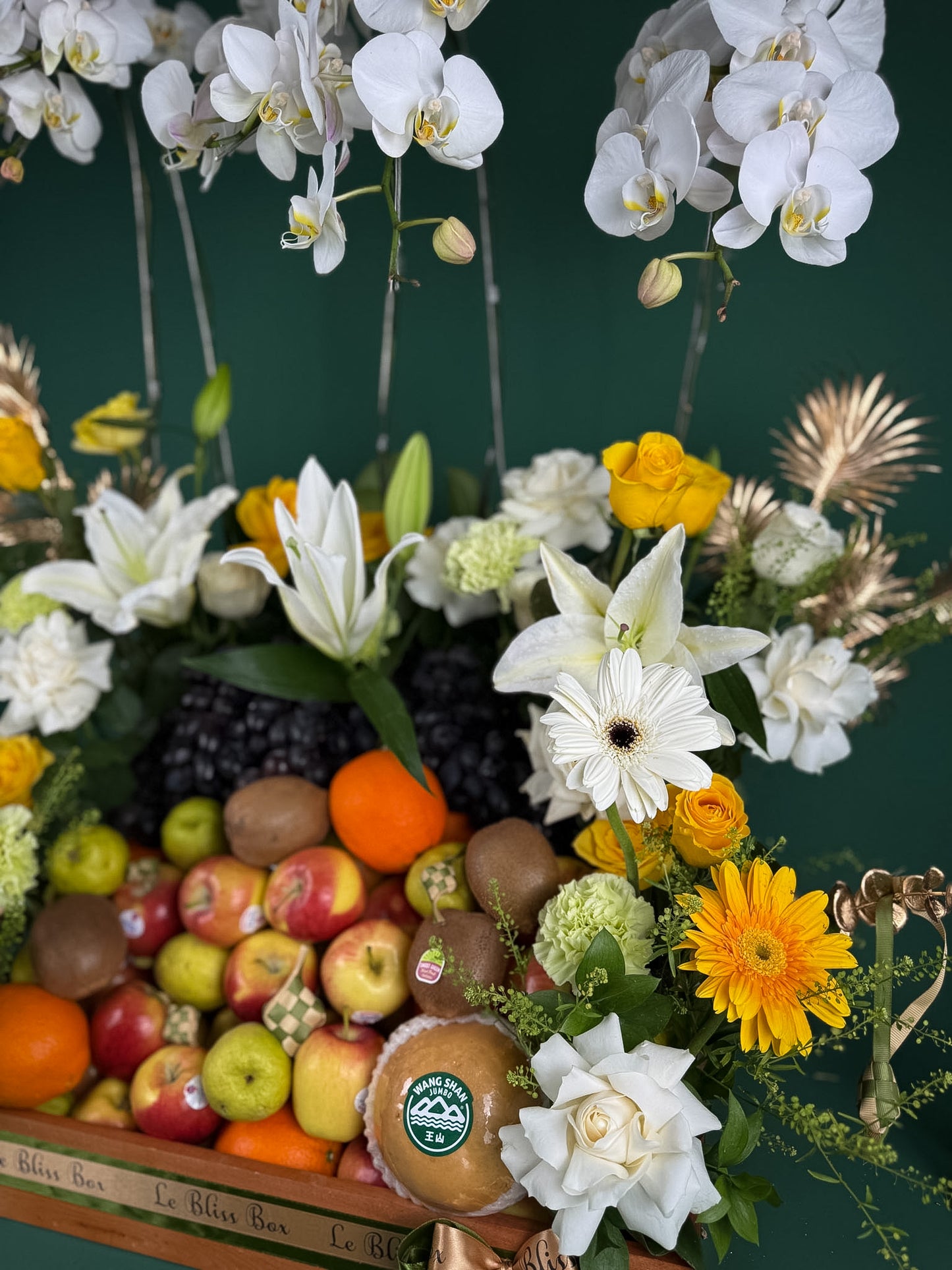 Eid Majestic Grand Fruit Parcel