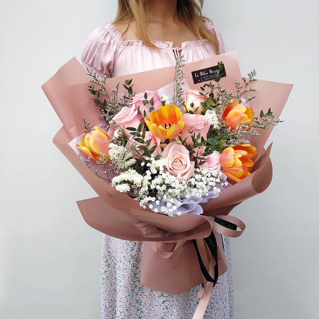 tulip ad Rem Hermosa rose bouquet jakarta tangerang cirebon delivery