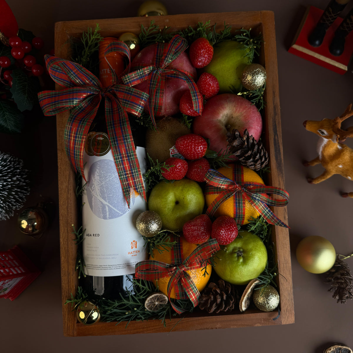 Aga Red Noël Wooden Fruit Box