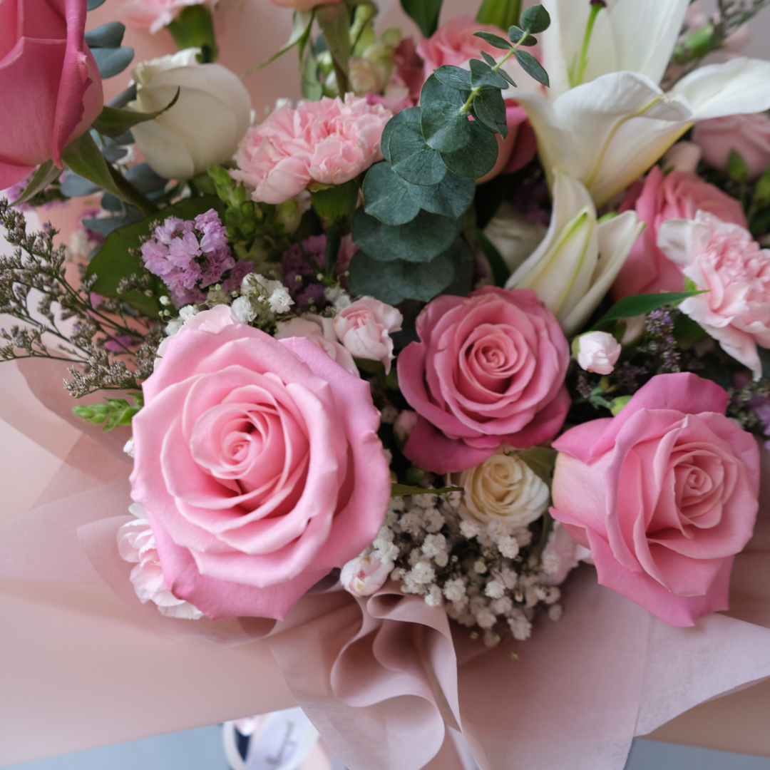 Hermosa Rose and Lily Bouquet