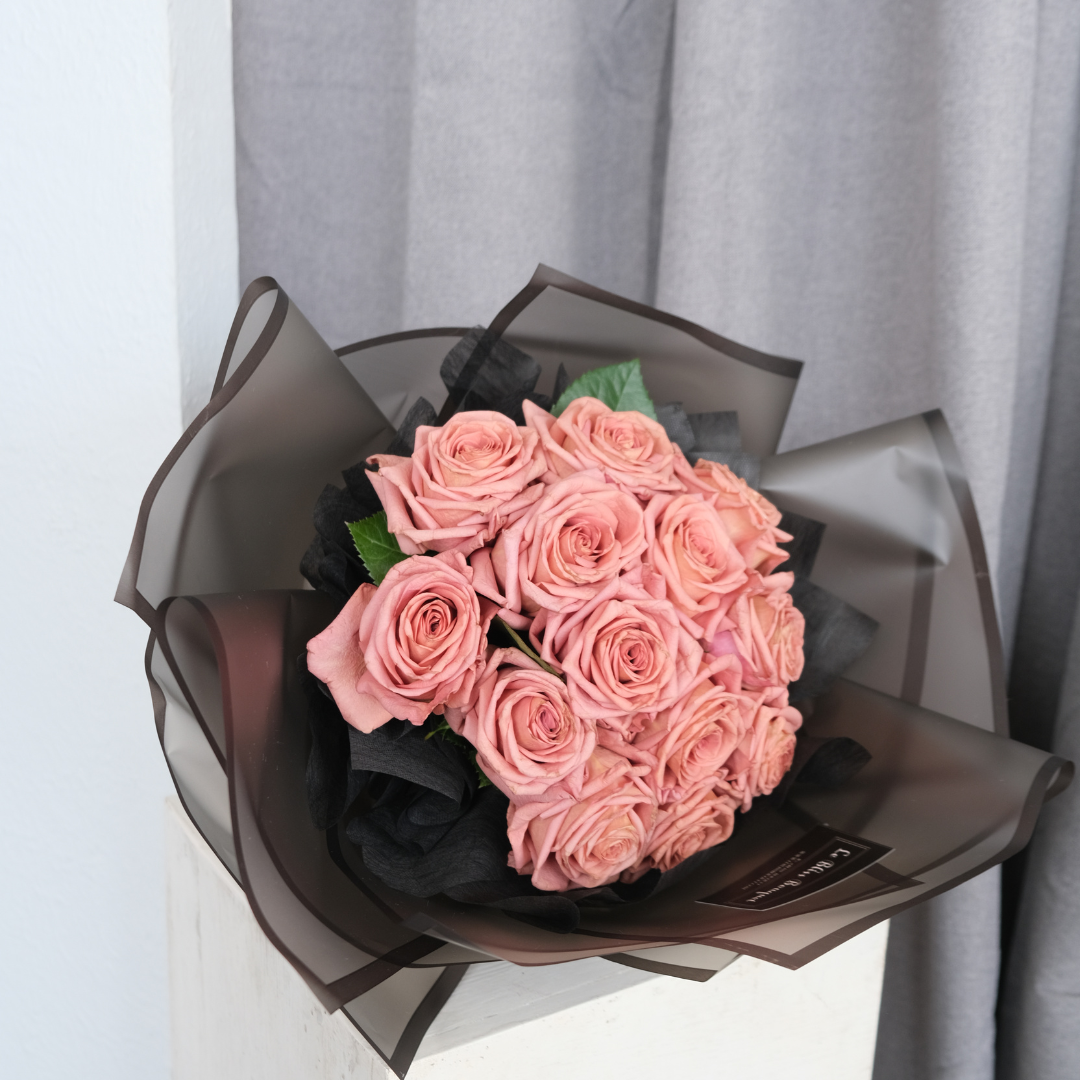 Barista Rose Round Bouquet