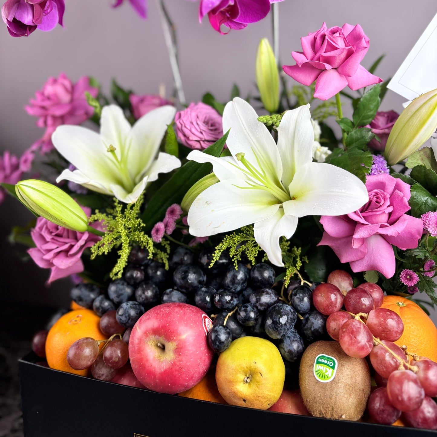 Lavish Grand Orchid Fruity Box
