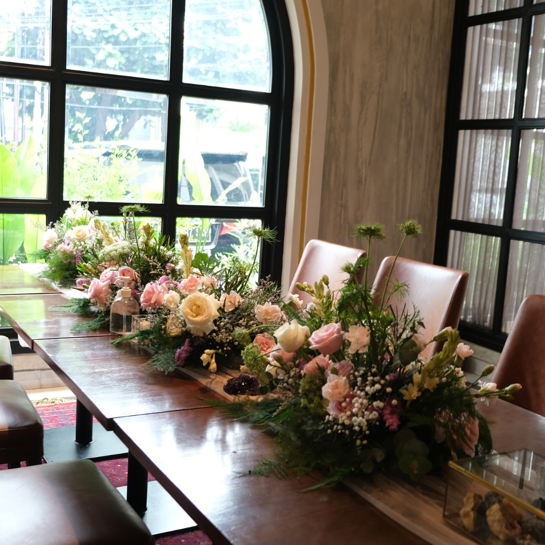 Pink White Rustic Table Decor