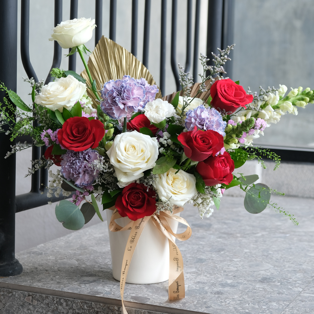 rangkaian bunga vas surabaya, flower arrangement for table by le bliss bouquet