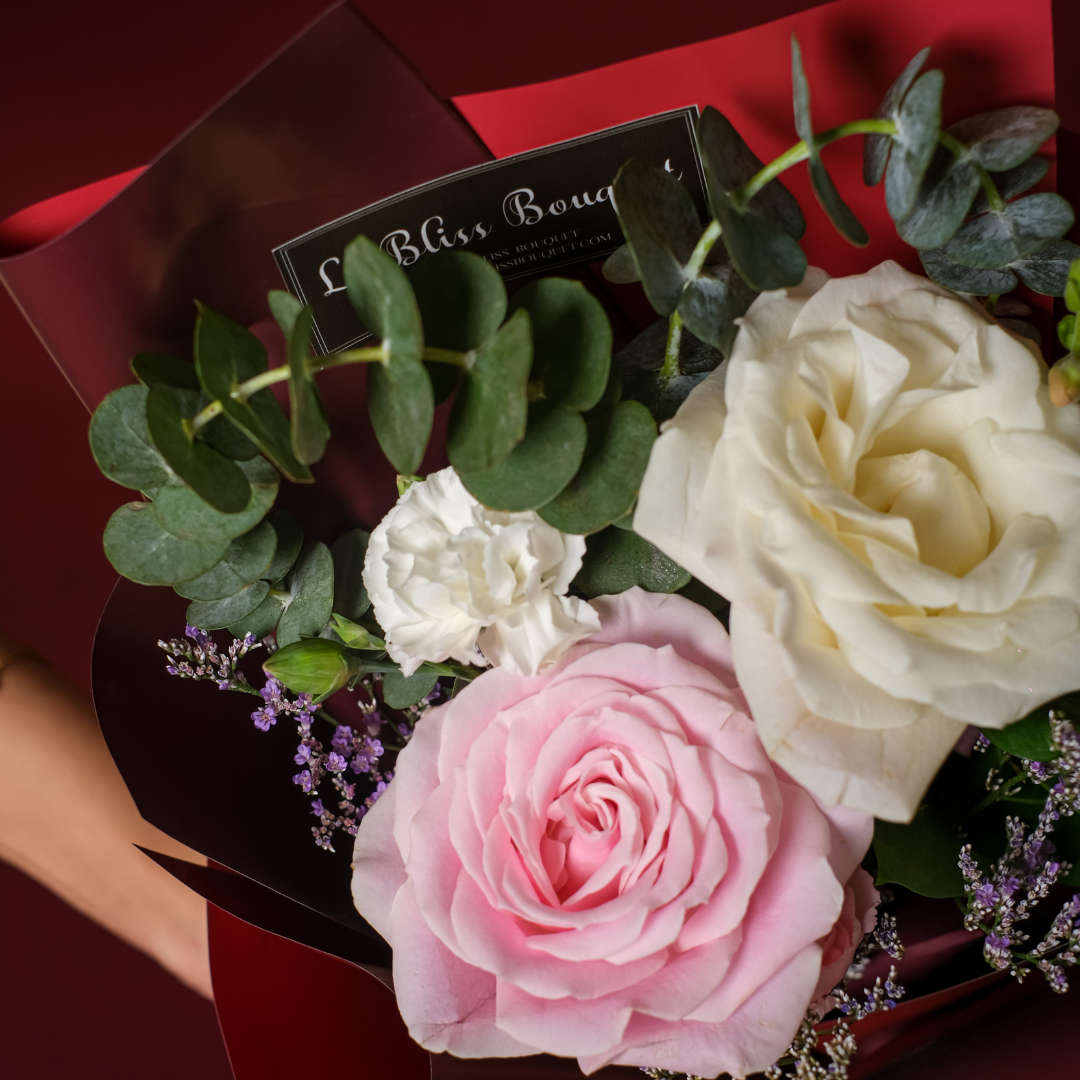 I Heart U Smallie Bouquet Valentine's Day Special by Le Bliss Bouquet - Le Bliss Bouquet