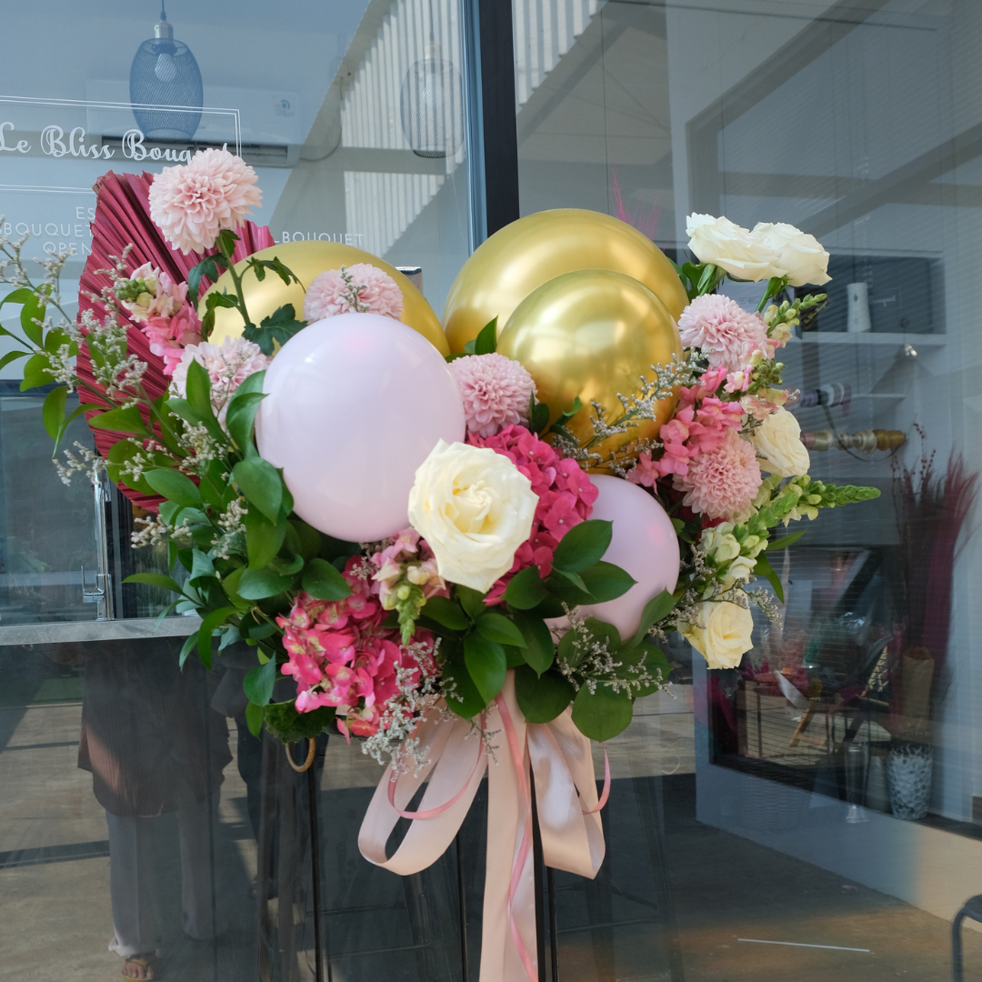 Balloon Standing Flower in Pink