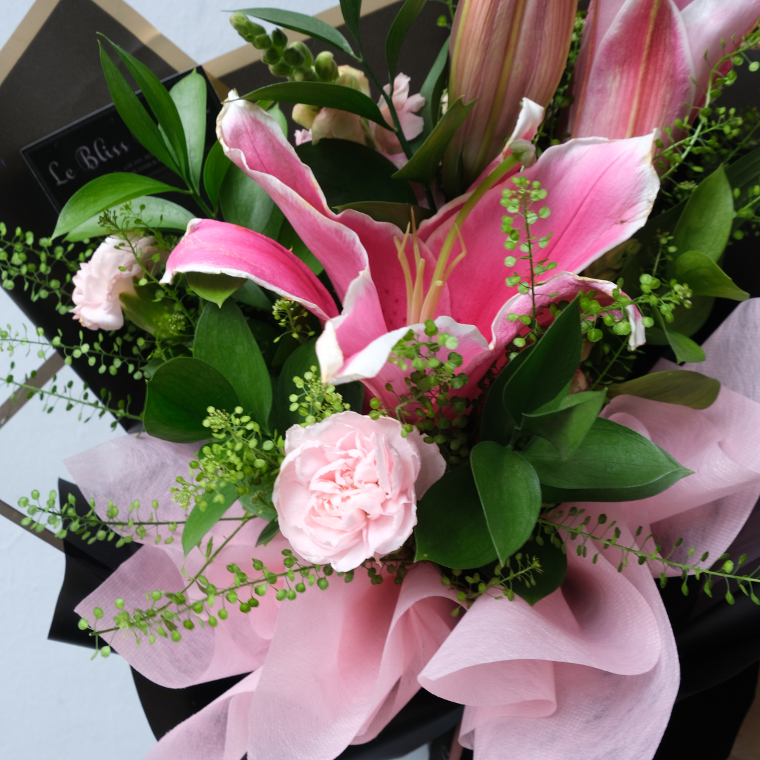 Single Pink Lily Casablanca Smallie Bouquet