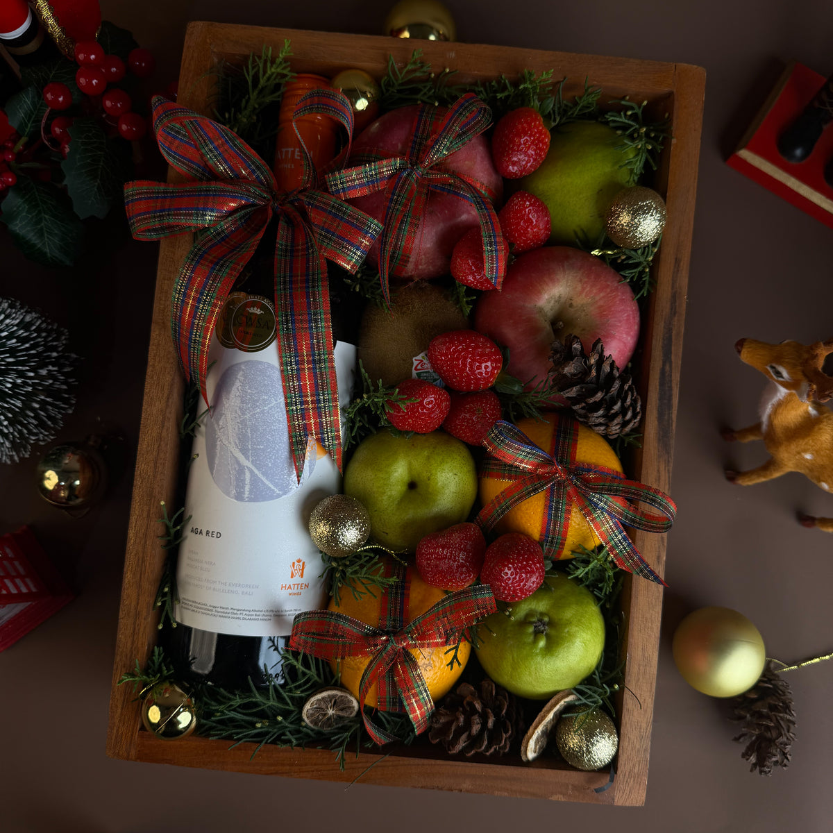 Aga Red Noël Wooden Fruit Box