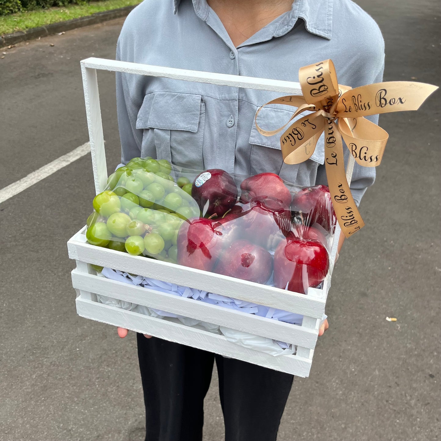 Shine Muscat x Red Del Crate Fruit Parcel