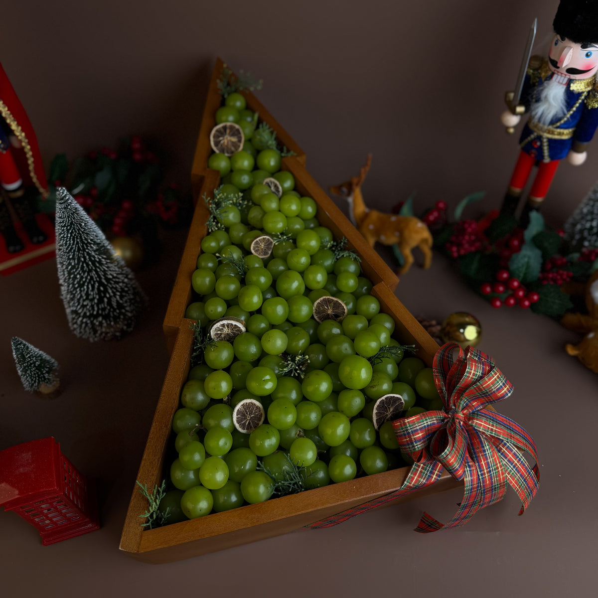 Grape Xmas Tree Wooden Box