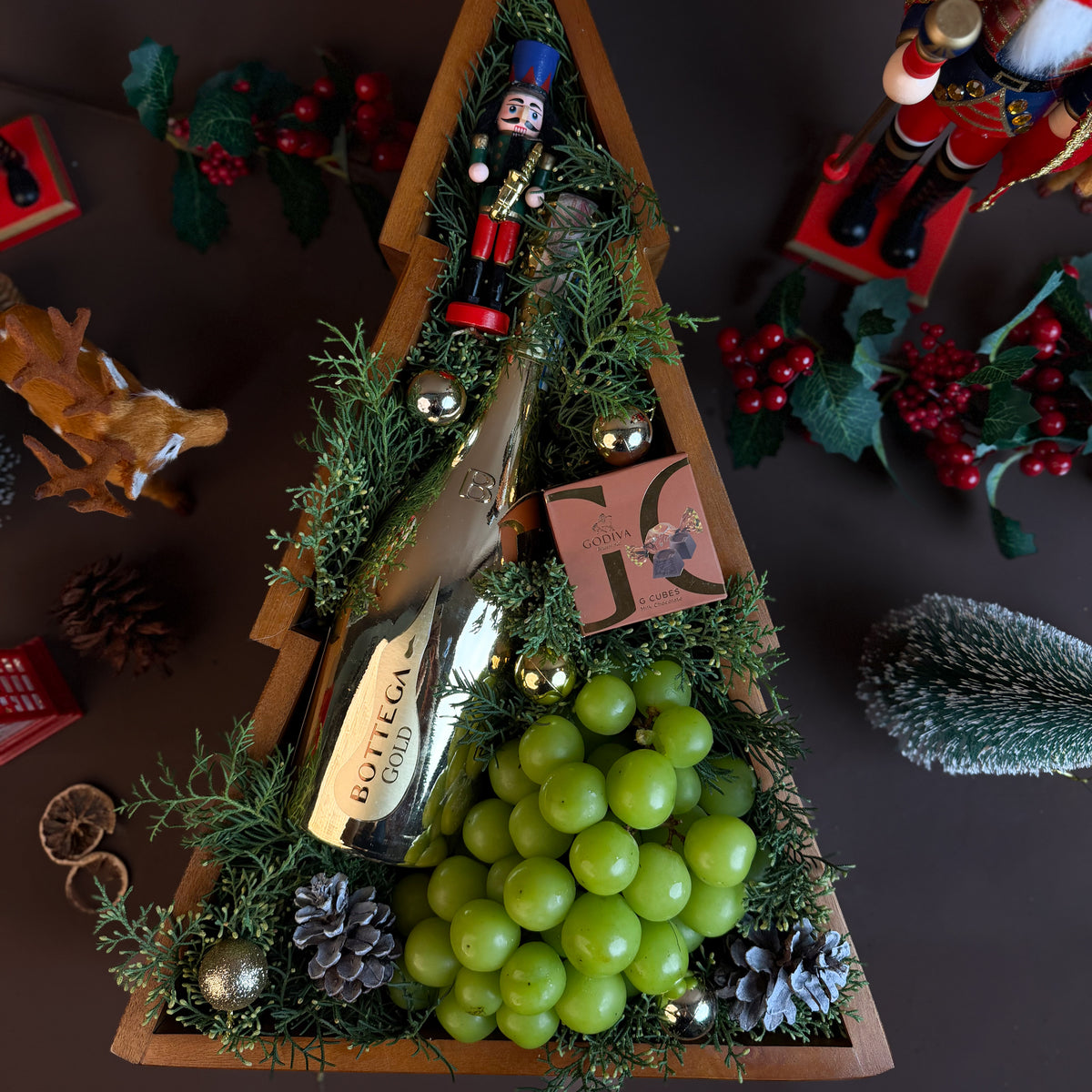 Bottega Grape Xmas Tree Hamper