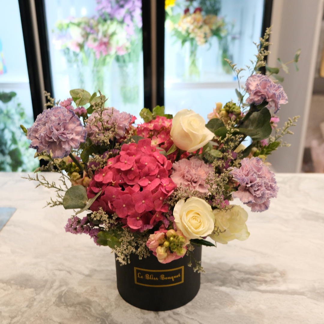 Hydrangea Pink Lilac Petite Bloombox - Le Bliss Bouquet
