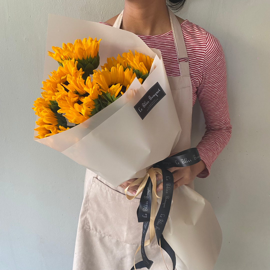 Holland Sunflower Bouquet - Le Bliss Bouquet