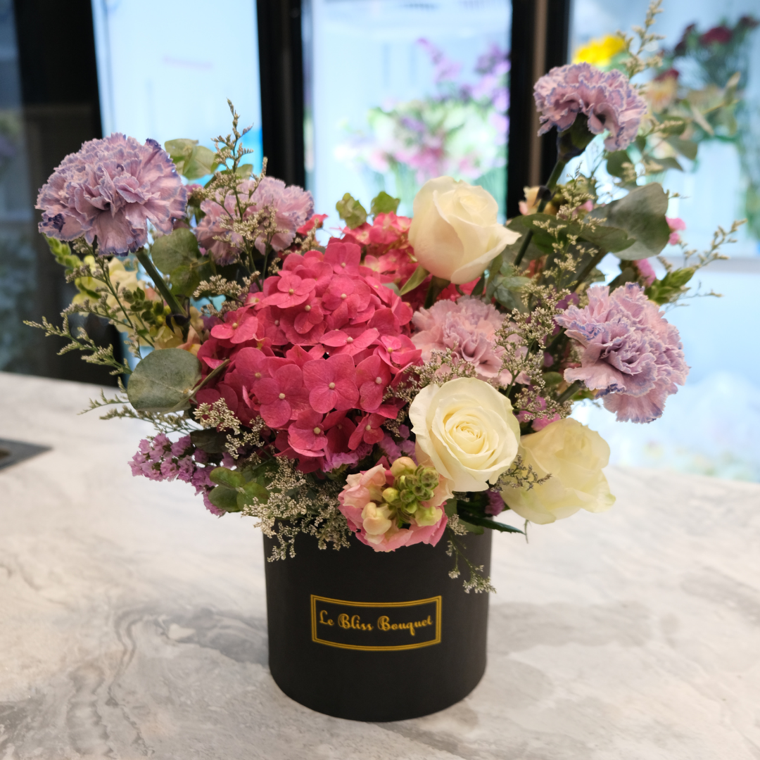 Hydrangea Pink Lilac Petite Bloombox - Le Bliss Bouquet