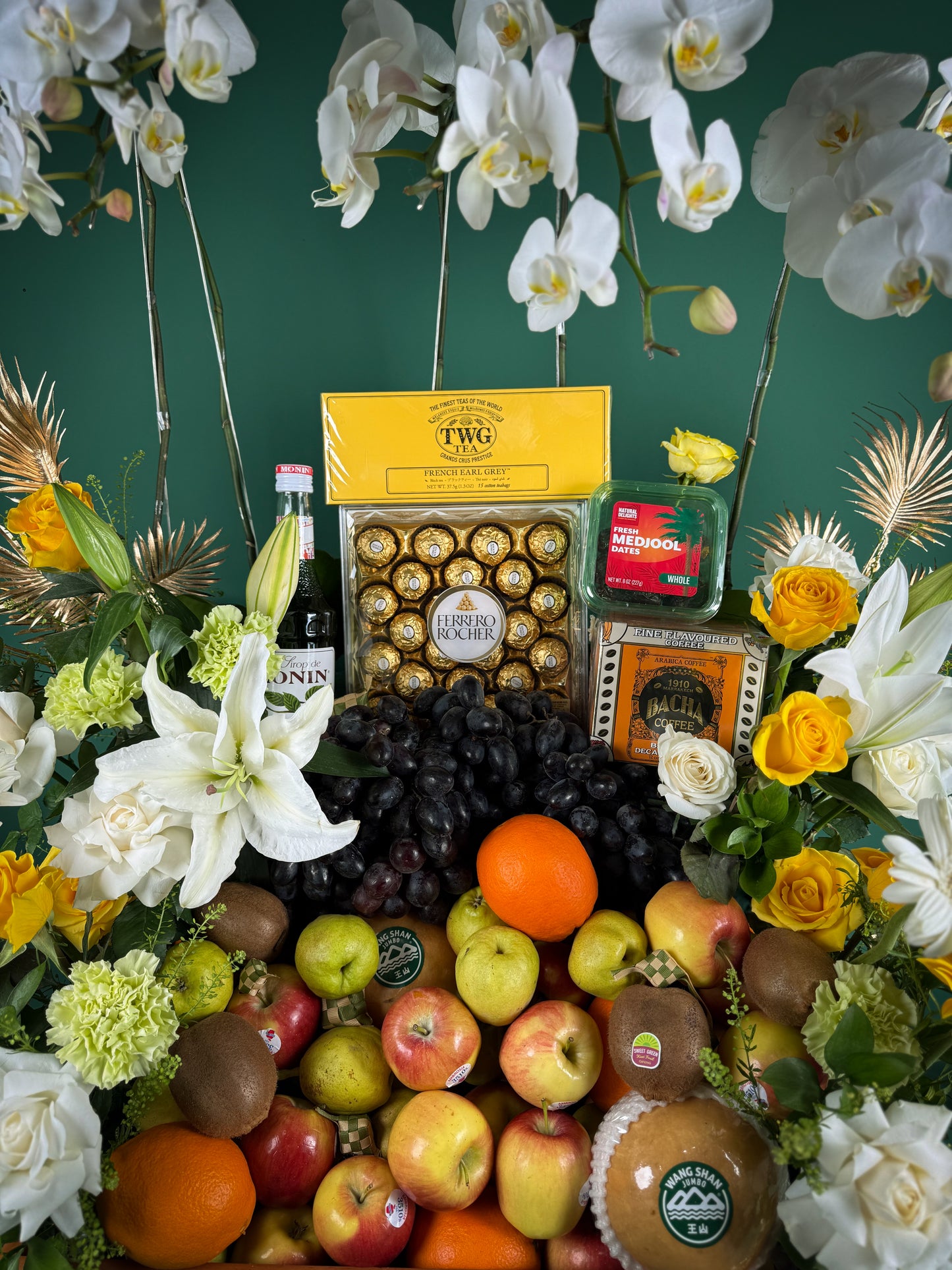 Eid Majestic Gourmet Grand Fruit Parcel