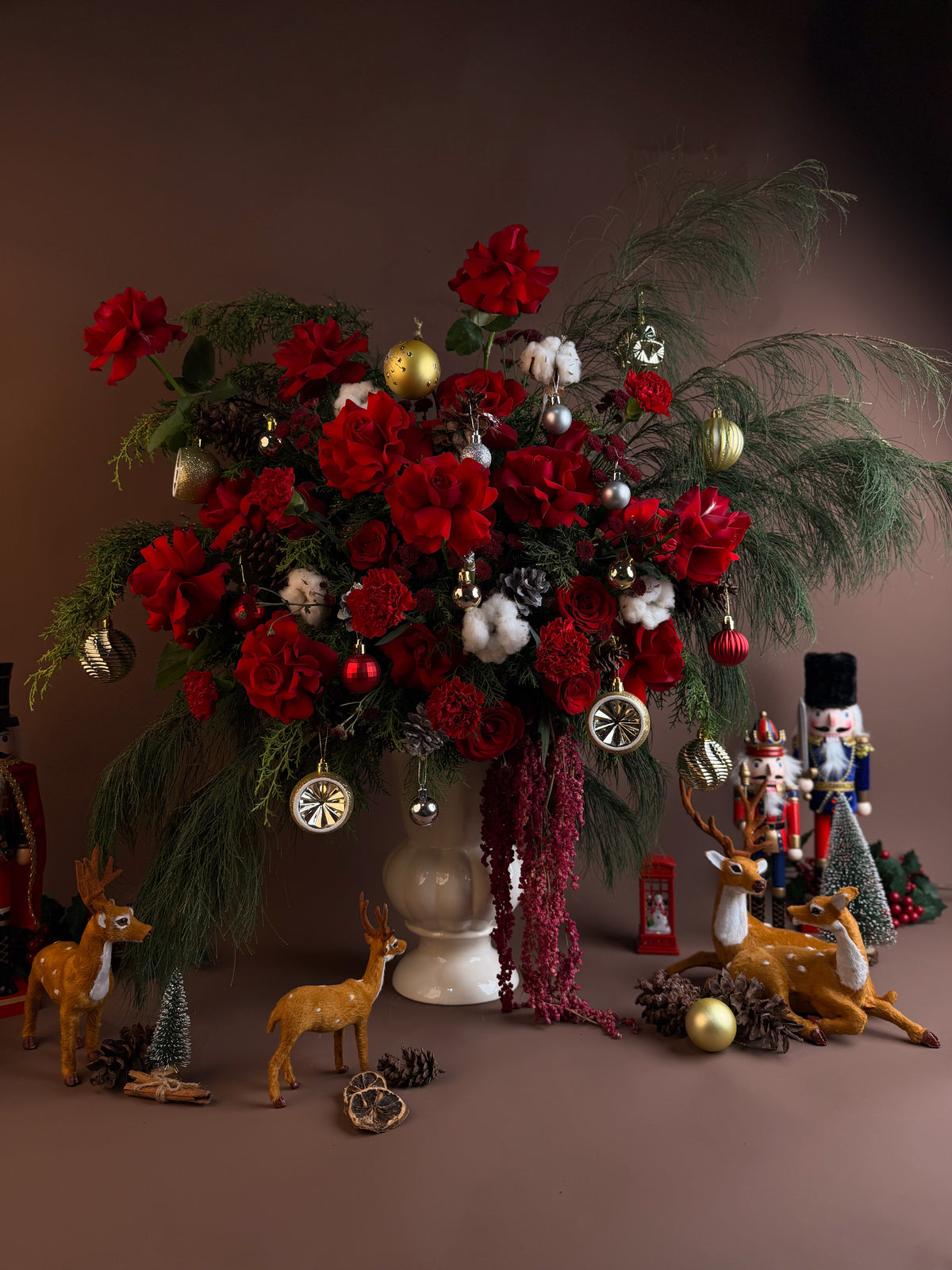 The Grand Noël Vase Arrangement