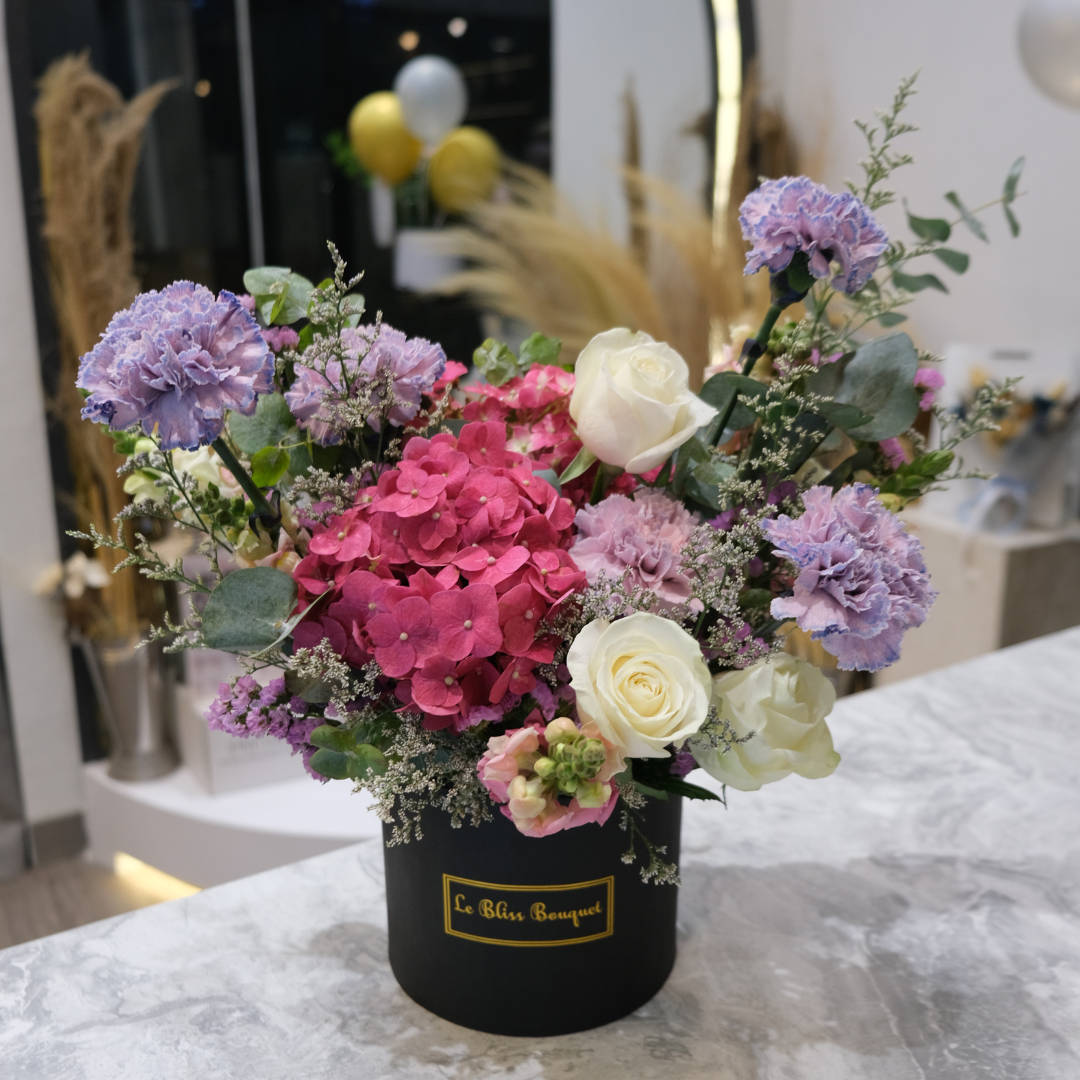 Hydrangea Pink Lilac Petite Bloombox - Le Bliss Bouquet
