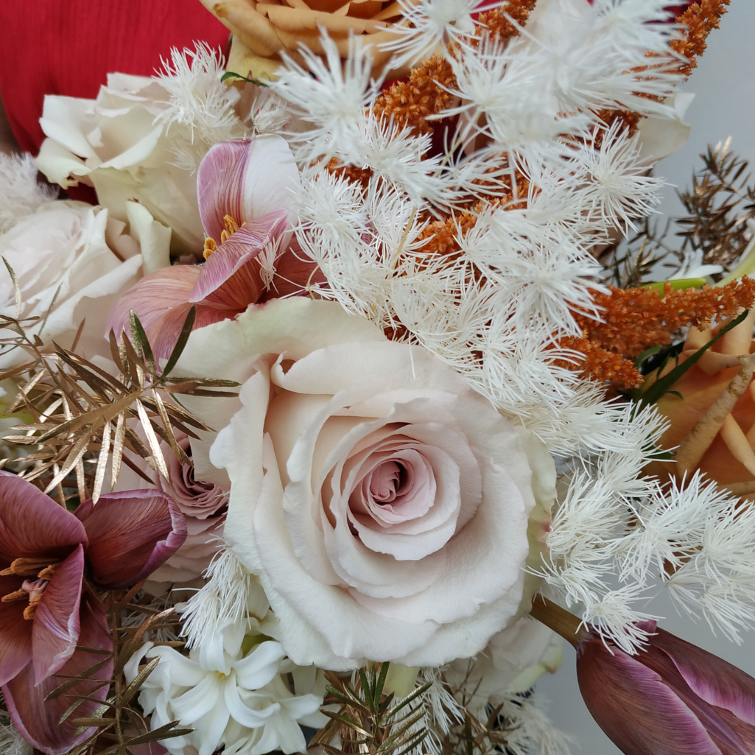 Quicksand Amaranthus Hot Biscuit Bridal Bouquet
