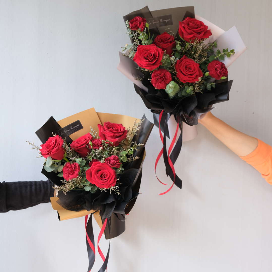 Bliss Explorer Rose Medium Bouquet