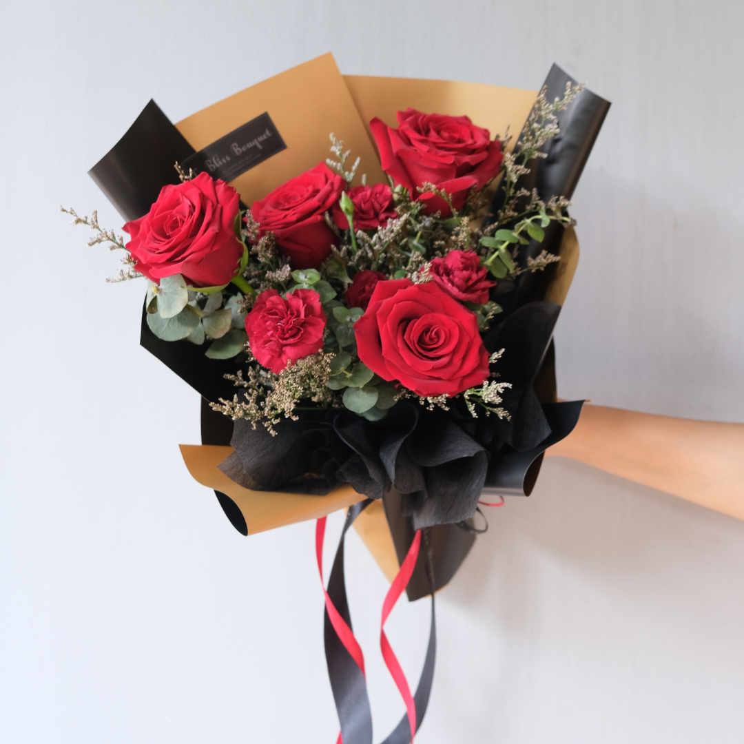 Bliss Explorer Rose Medium Bouquet