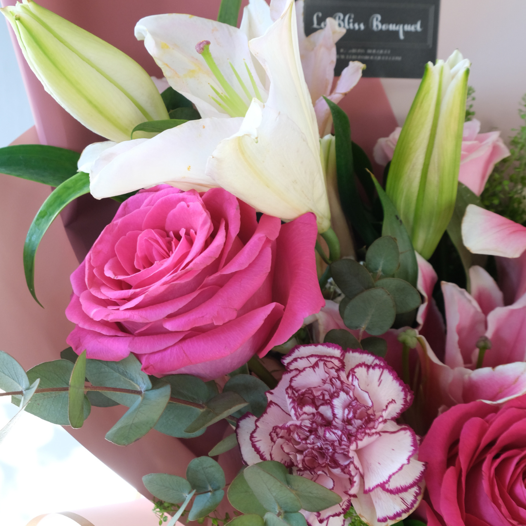 Pink Floyd Lily Begonia Large Bouquet