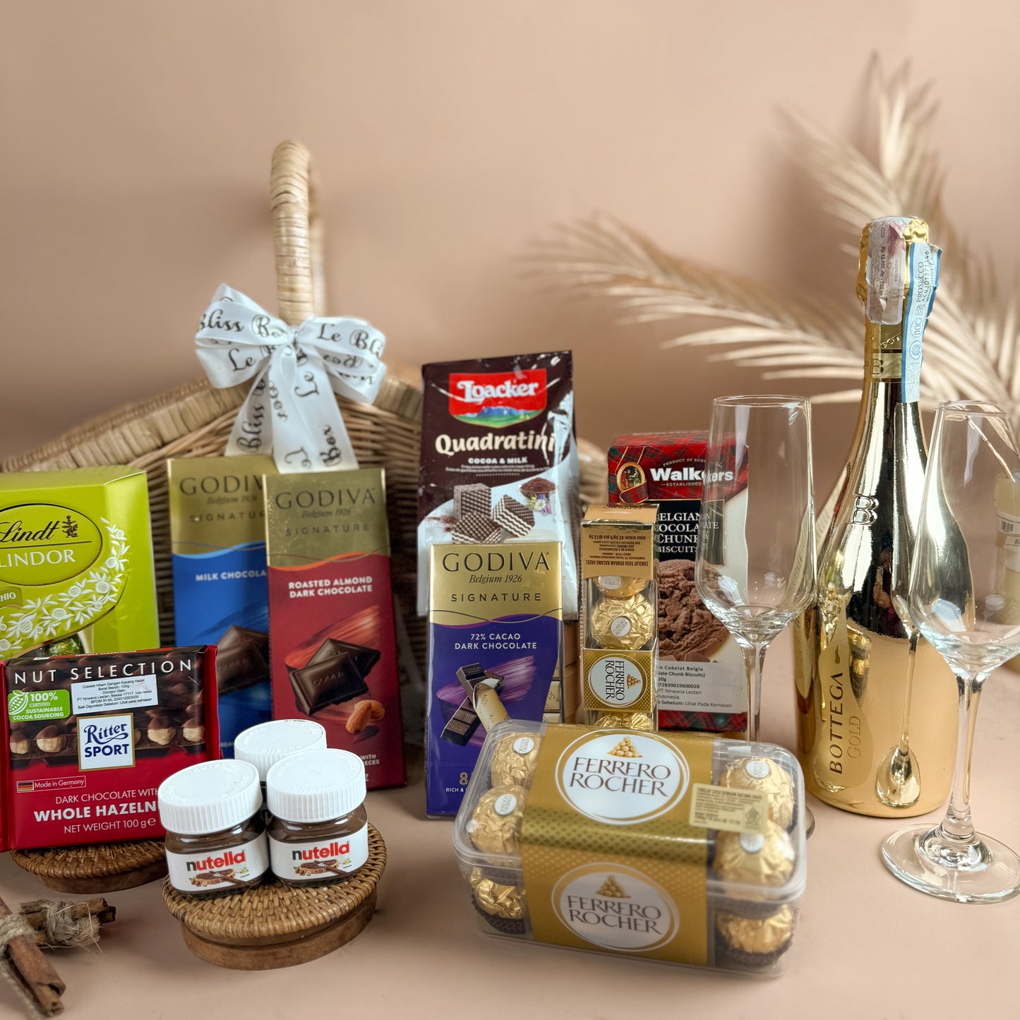 Chocolate Bottega Picnic Hamper