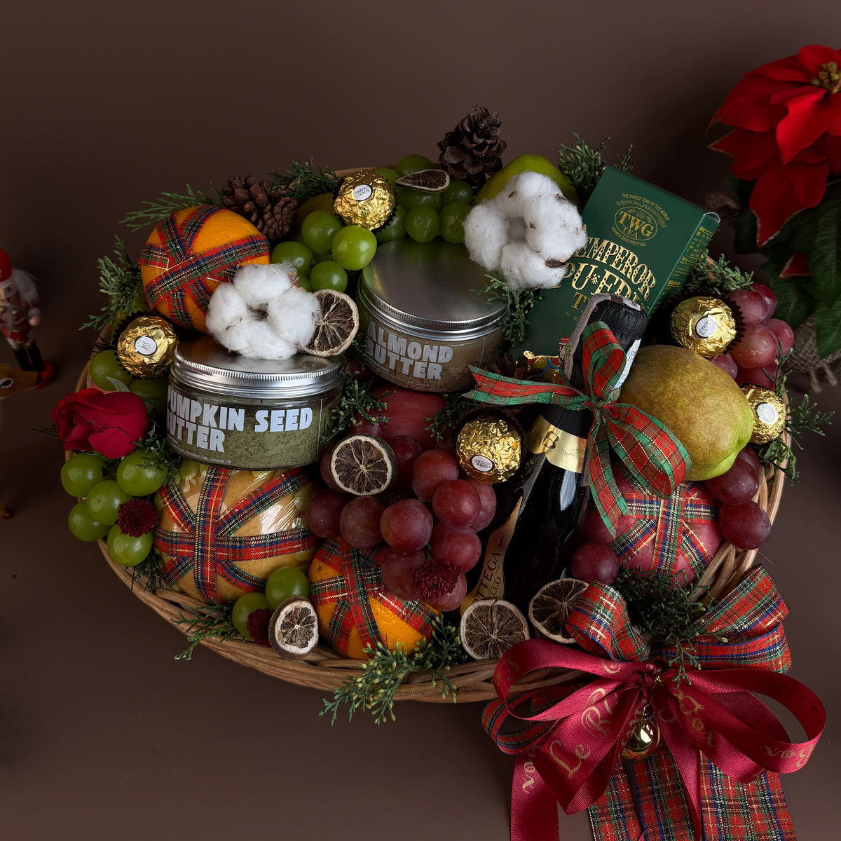 Bottega TWG Fruit Nut Rattan Hamper