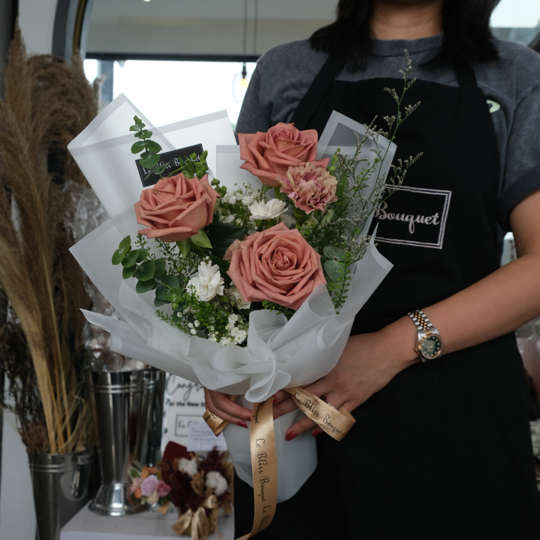 Barista Rose Smallie Bouquet