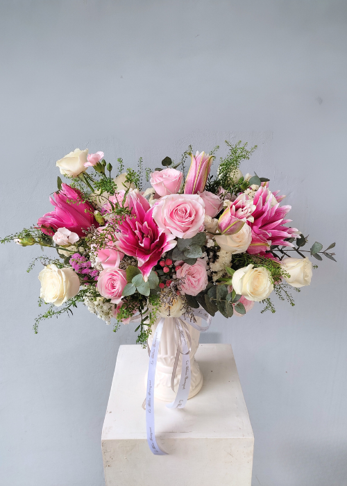 Roselily Pink Vase - Le Bliss Bouquet. florist Surabaya, toko bunga surabaya, vas bunga surabaya, sidoarjo, gresik
