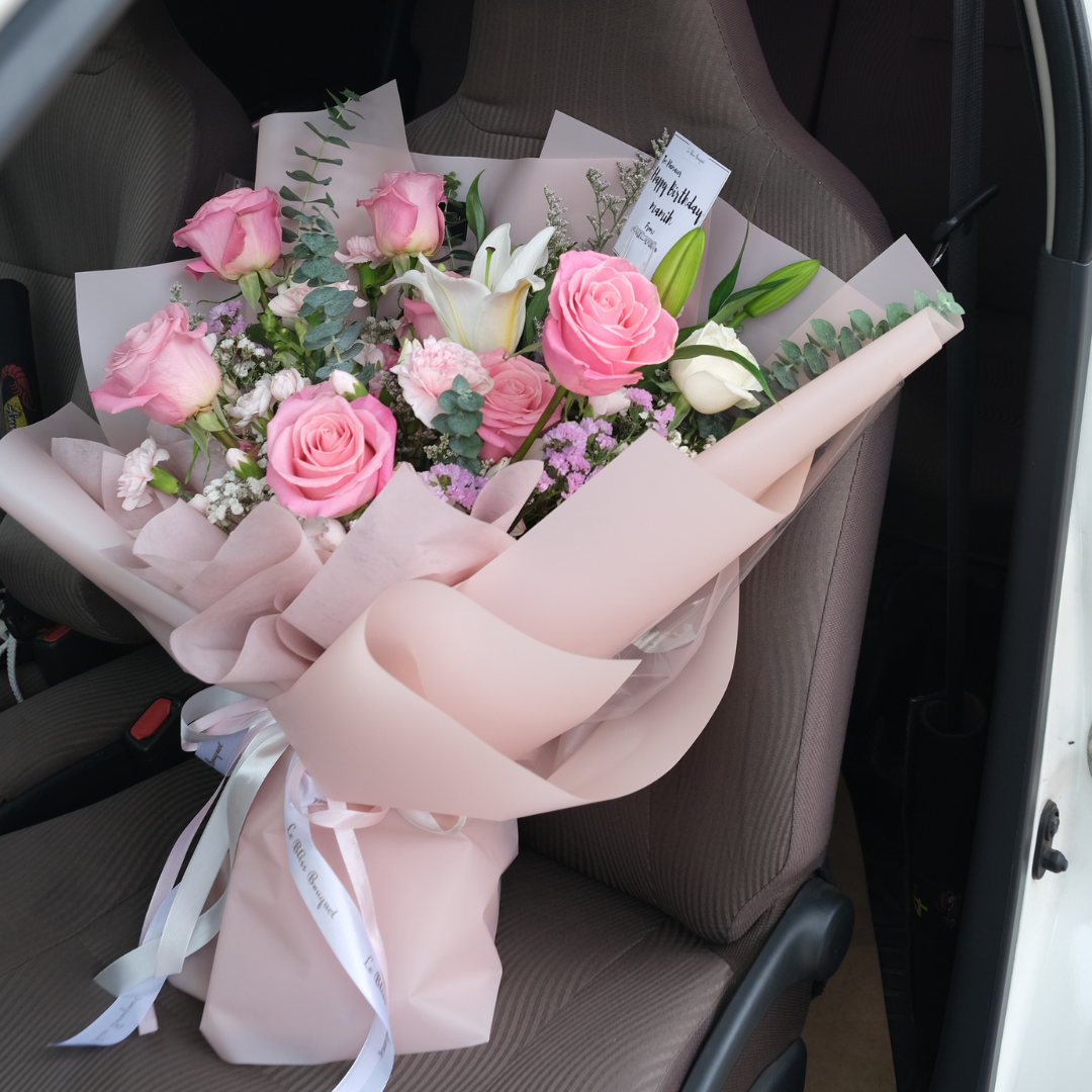 hermosa rose lily bouquet jakarta, florist surabaya, flower bouquet surabaya by Le Bliss Bouquet Surabaya