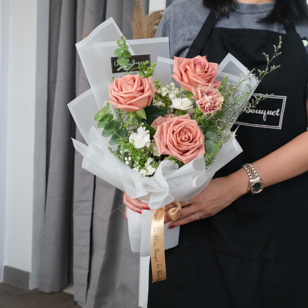Barista Rose Smallie Bouquet
