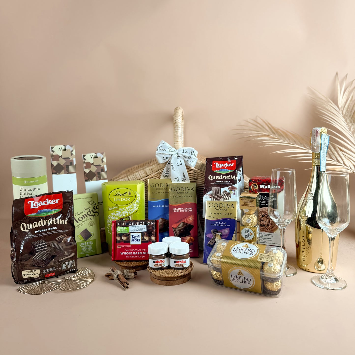 Chocolate Bottega Picnic Hamper