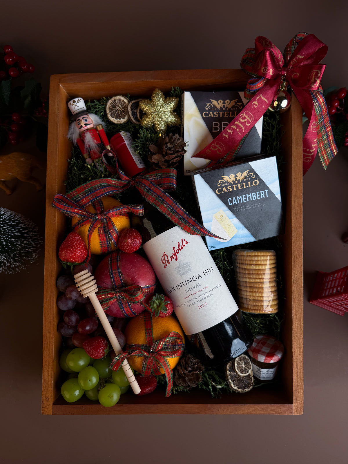 Koonunga Christmas Cheese Fruit Hamper