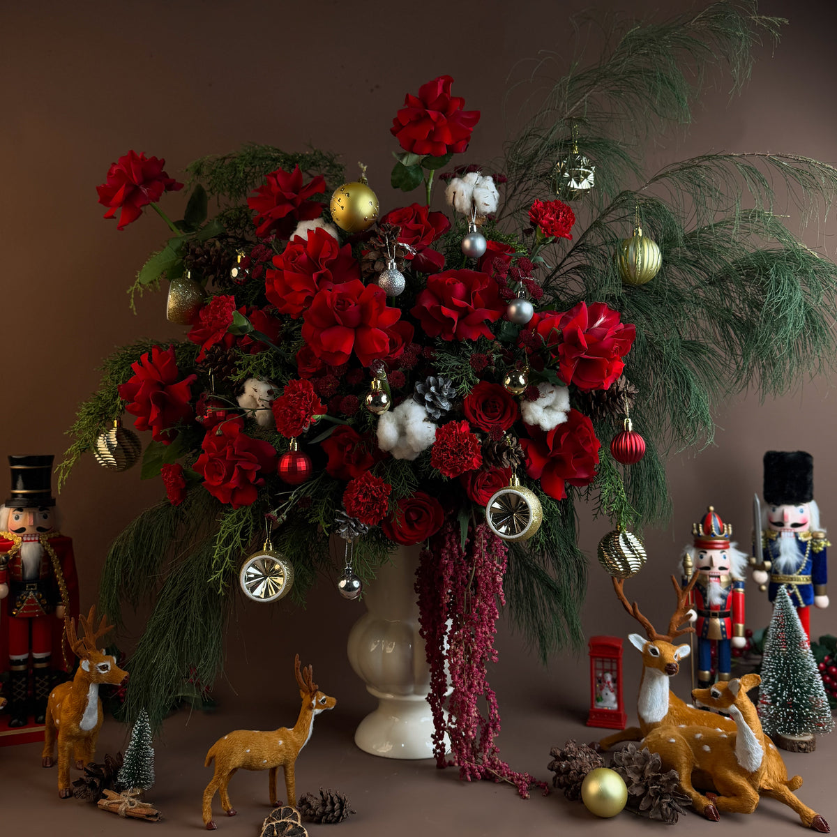 The Grand Noël Vase Arrangement