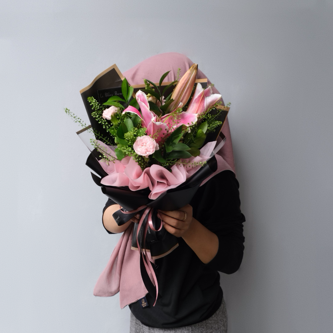 Single Pink Lily Casablanca Smallie Bouquet