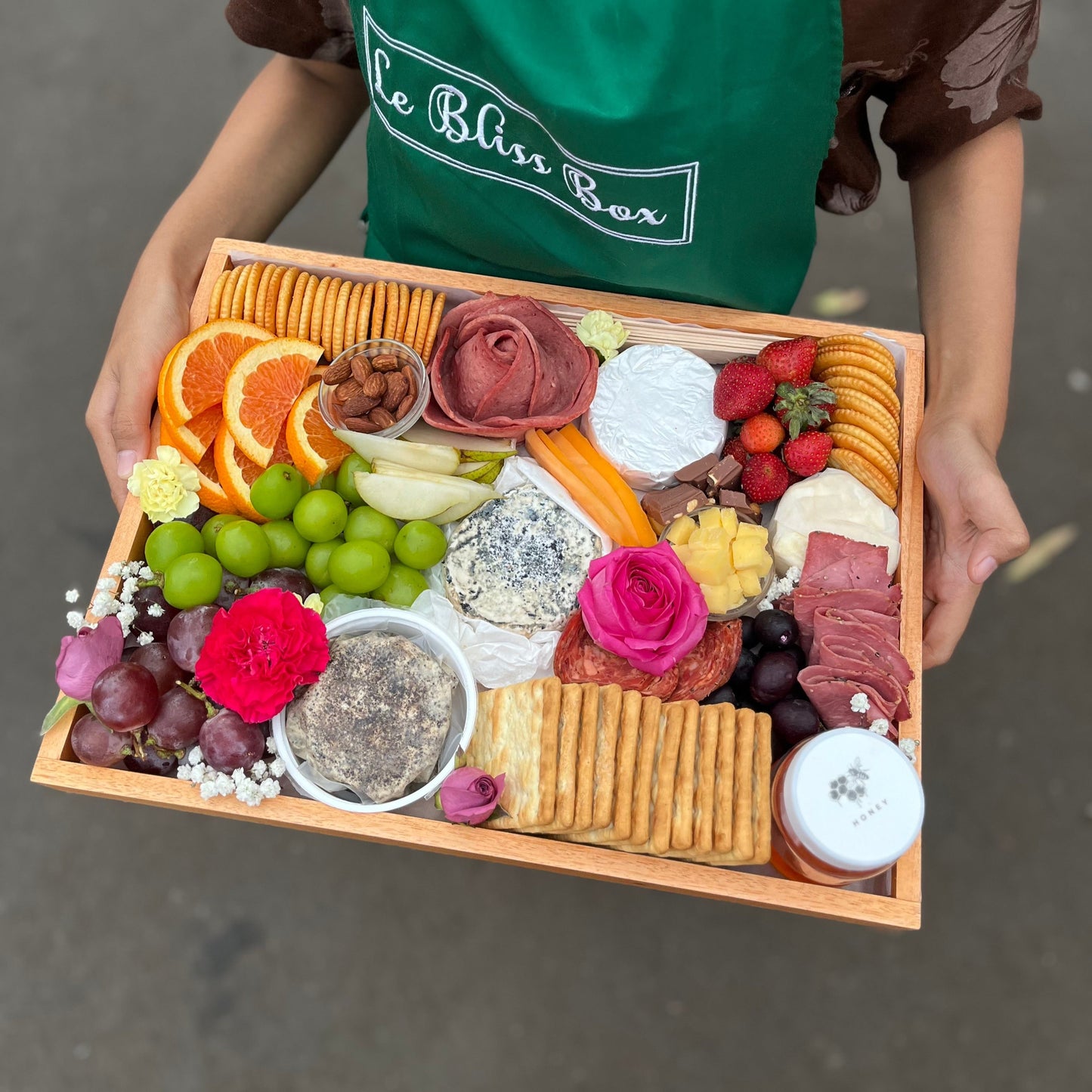 Charcuterie board and fruit cheese platter in Jakarta, Bintaro, and Jabodetabek.