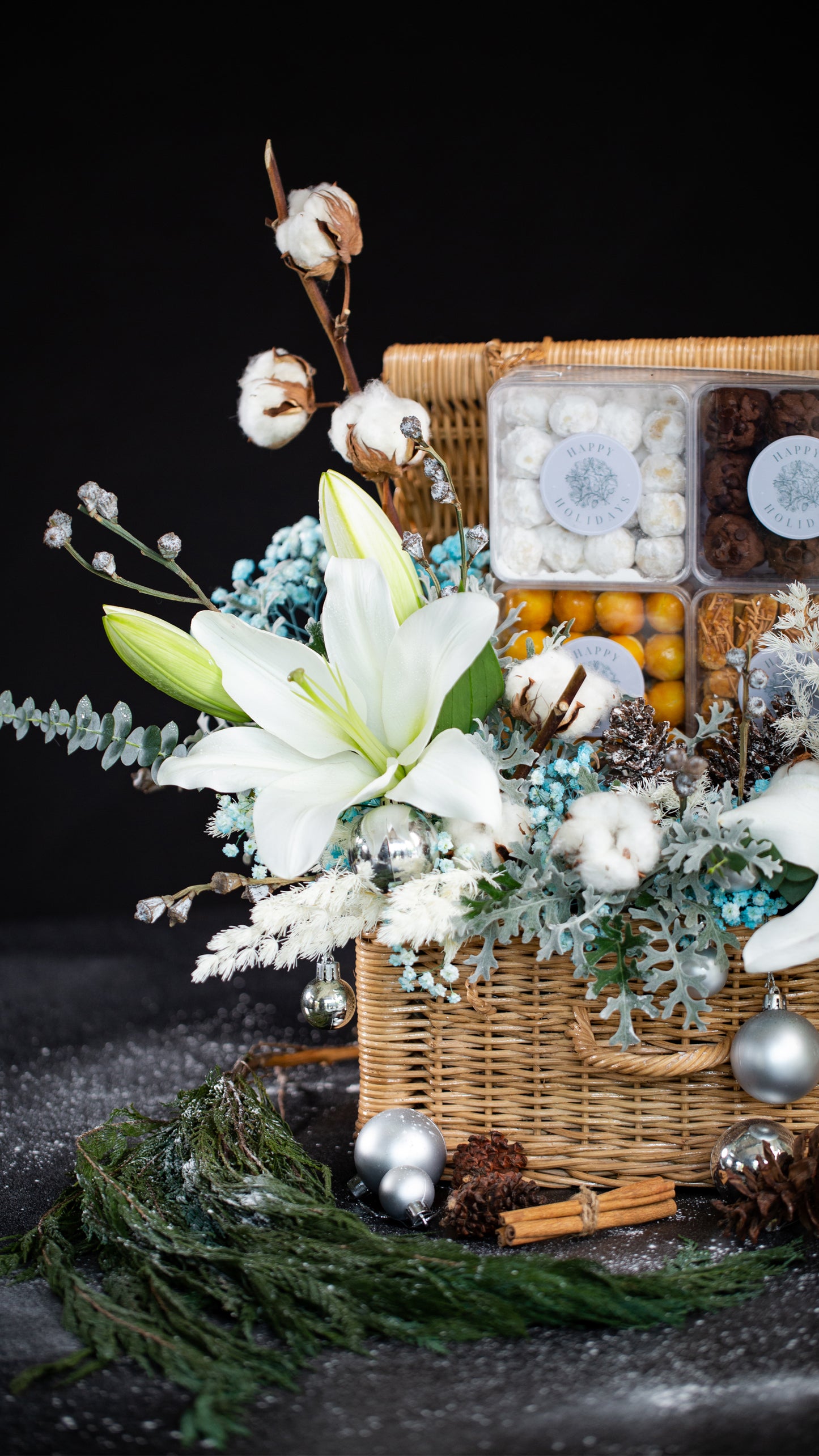 Christmas Hamper filled with white lily and cookies perfect for festive season by Le Bliss. deliver to jakarta, tangerang, cirebon area