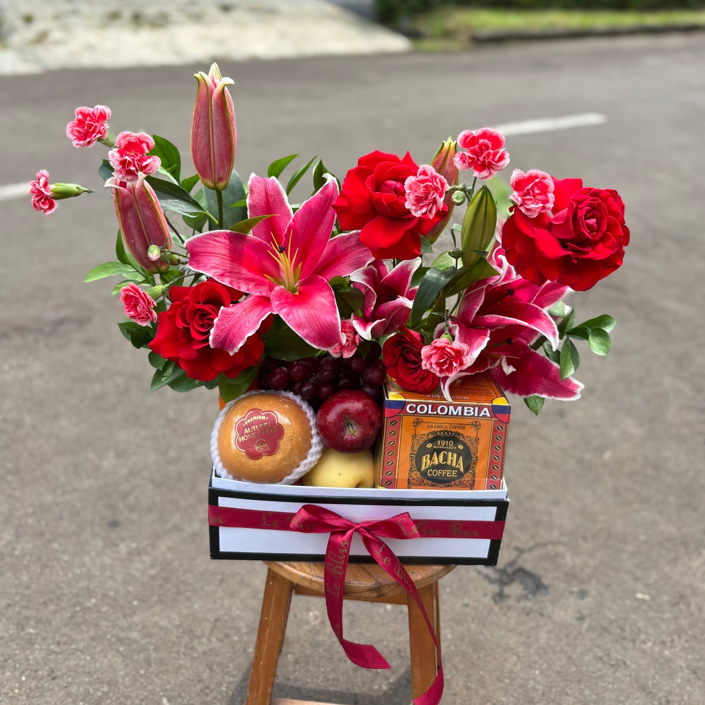 Bacha Coffee Fruit Red Lily Rose Hamper