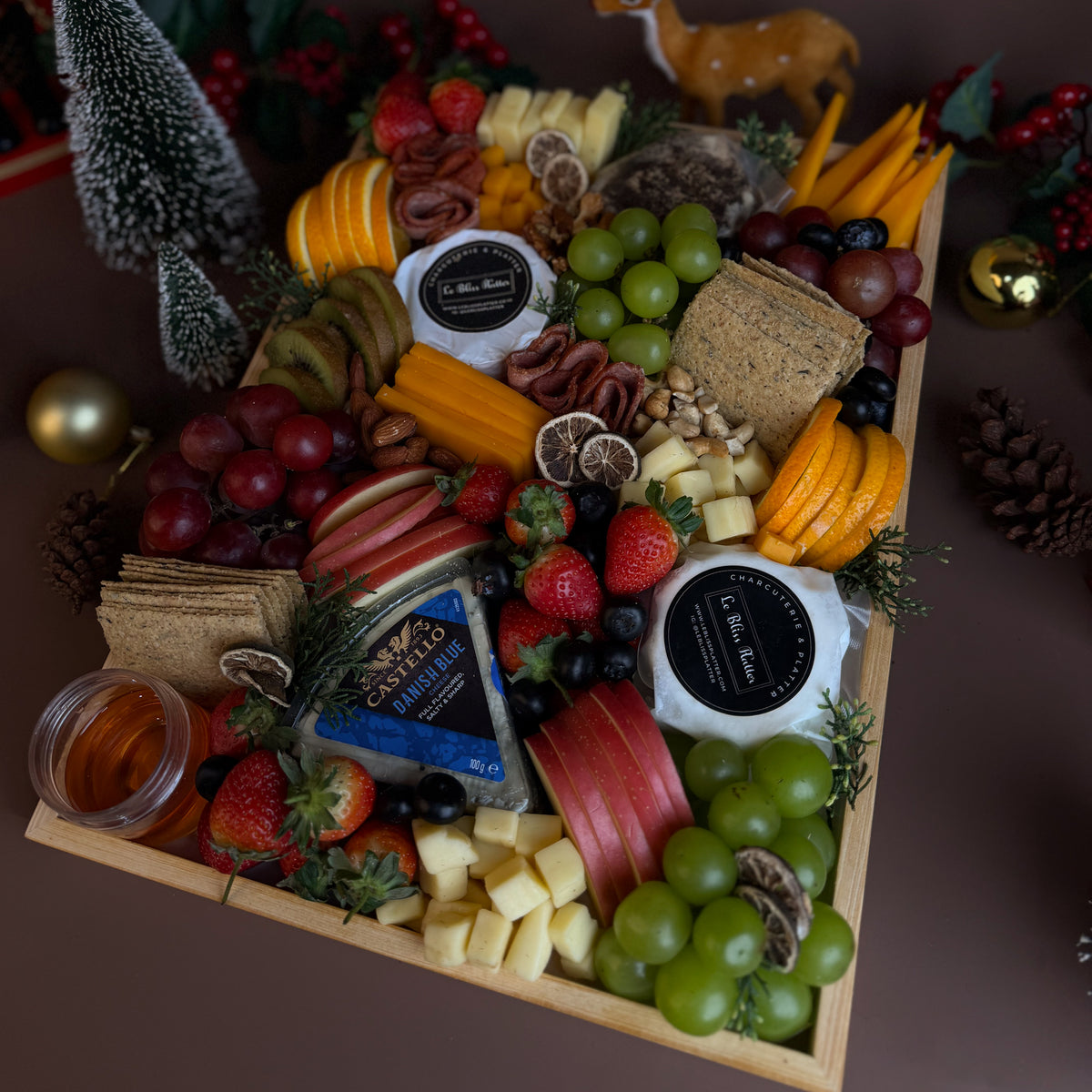 Noël Charcuterie Board