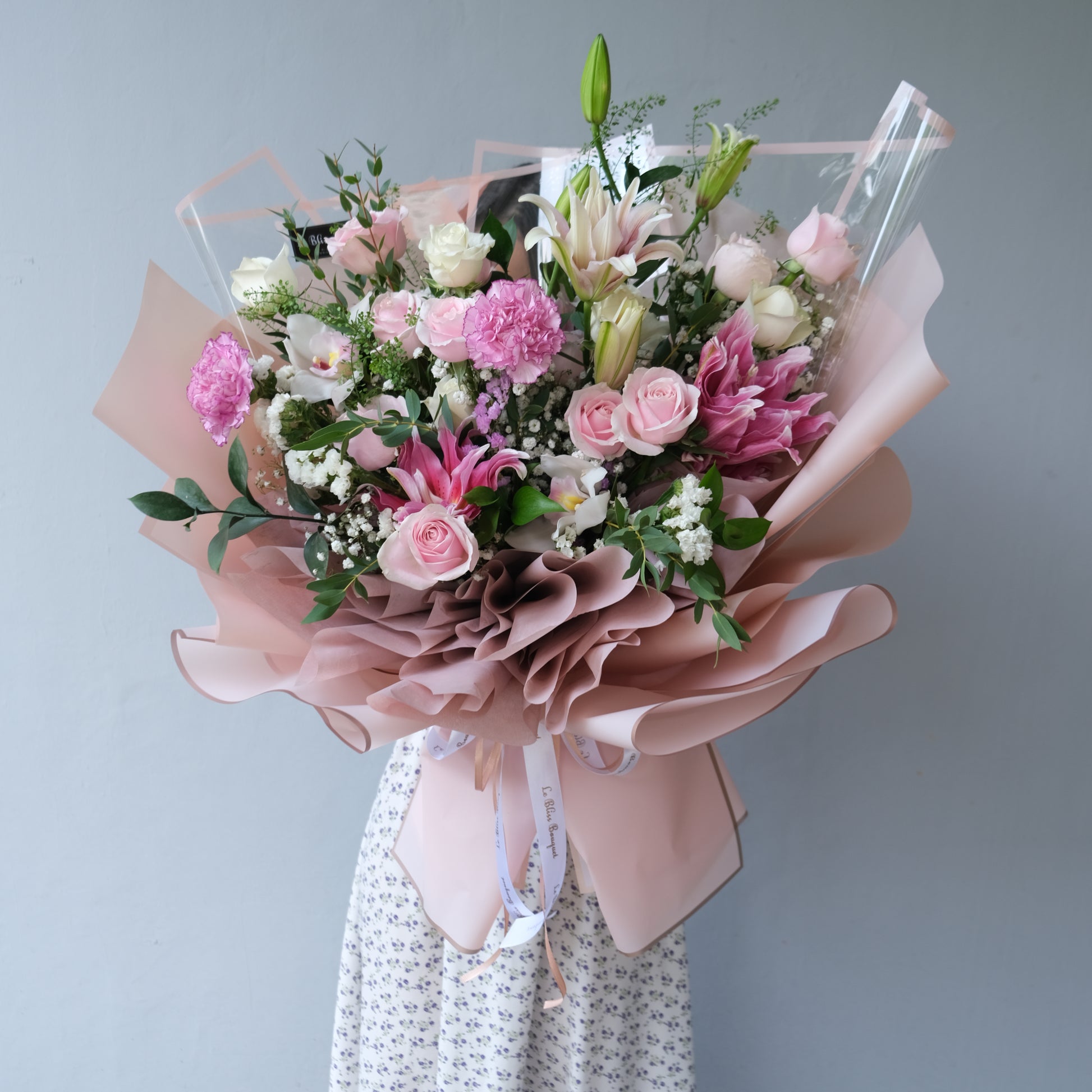 Super in Love XL Bouquet - Le Bliss Bouquet surabaya, florist jakarta, florist tangerang, florist Bintaro, florist Cirebon