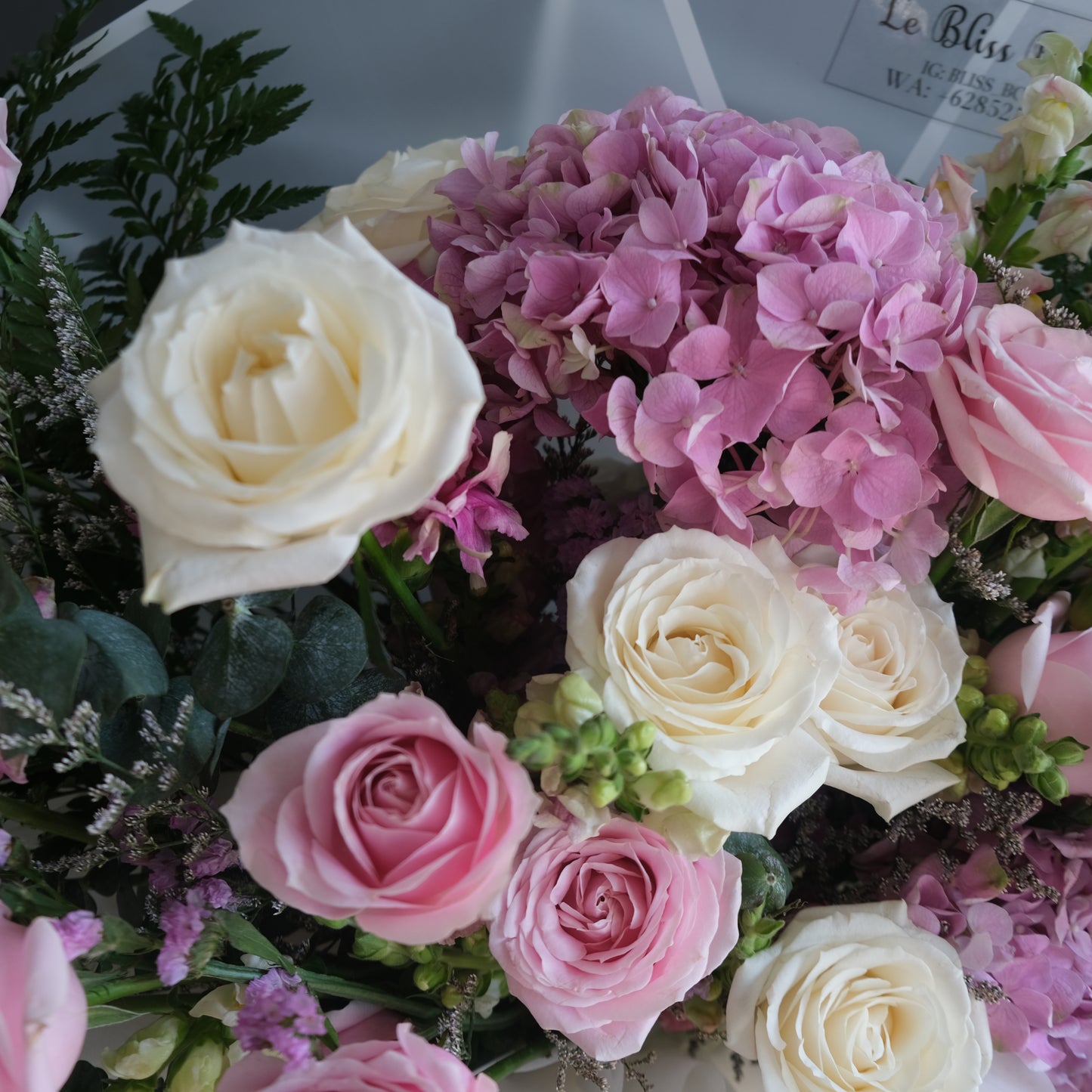 Extra Large Hydrangea Import Bouquet - Le Bliss Bouquet