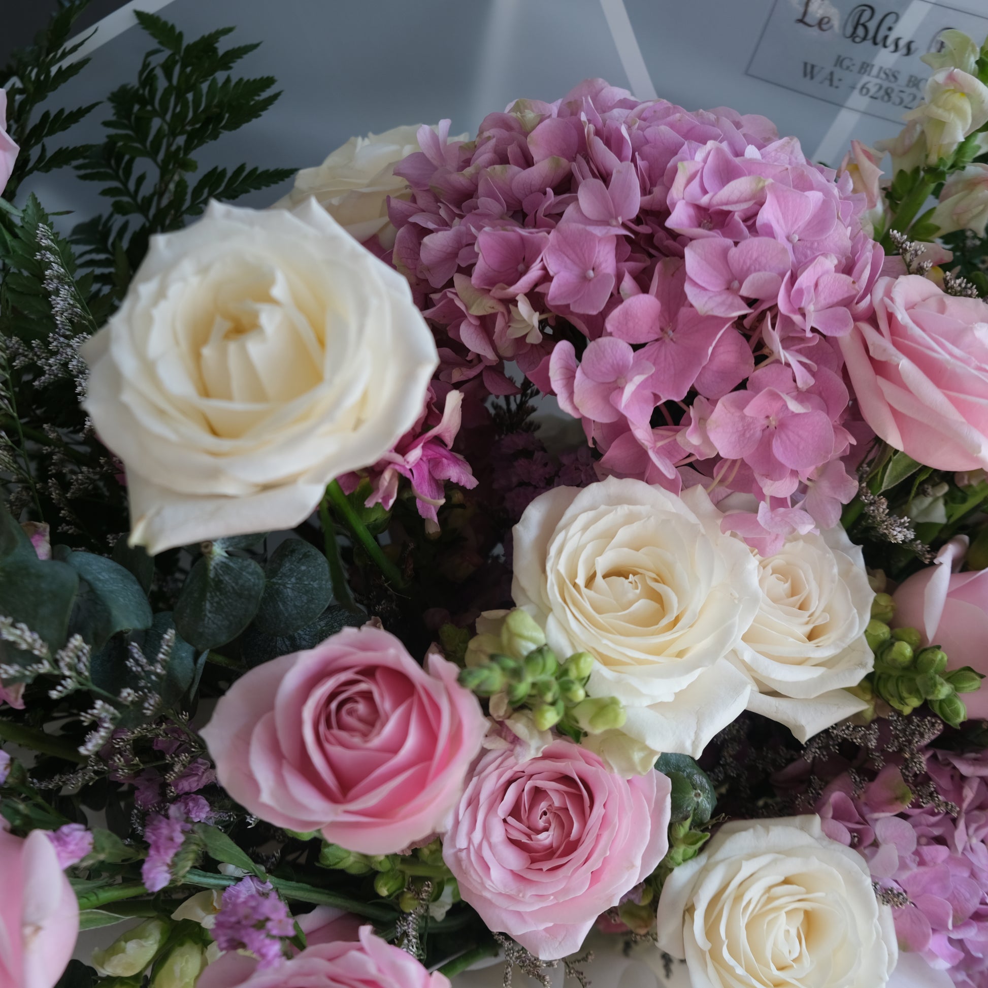 Extra Large Hydrangea Import Bouquet - Le Bliss Bouquet