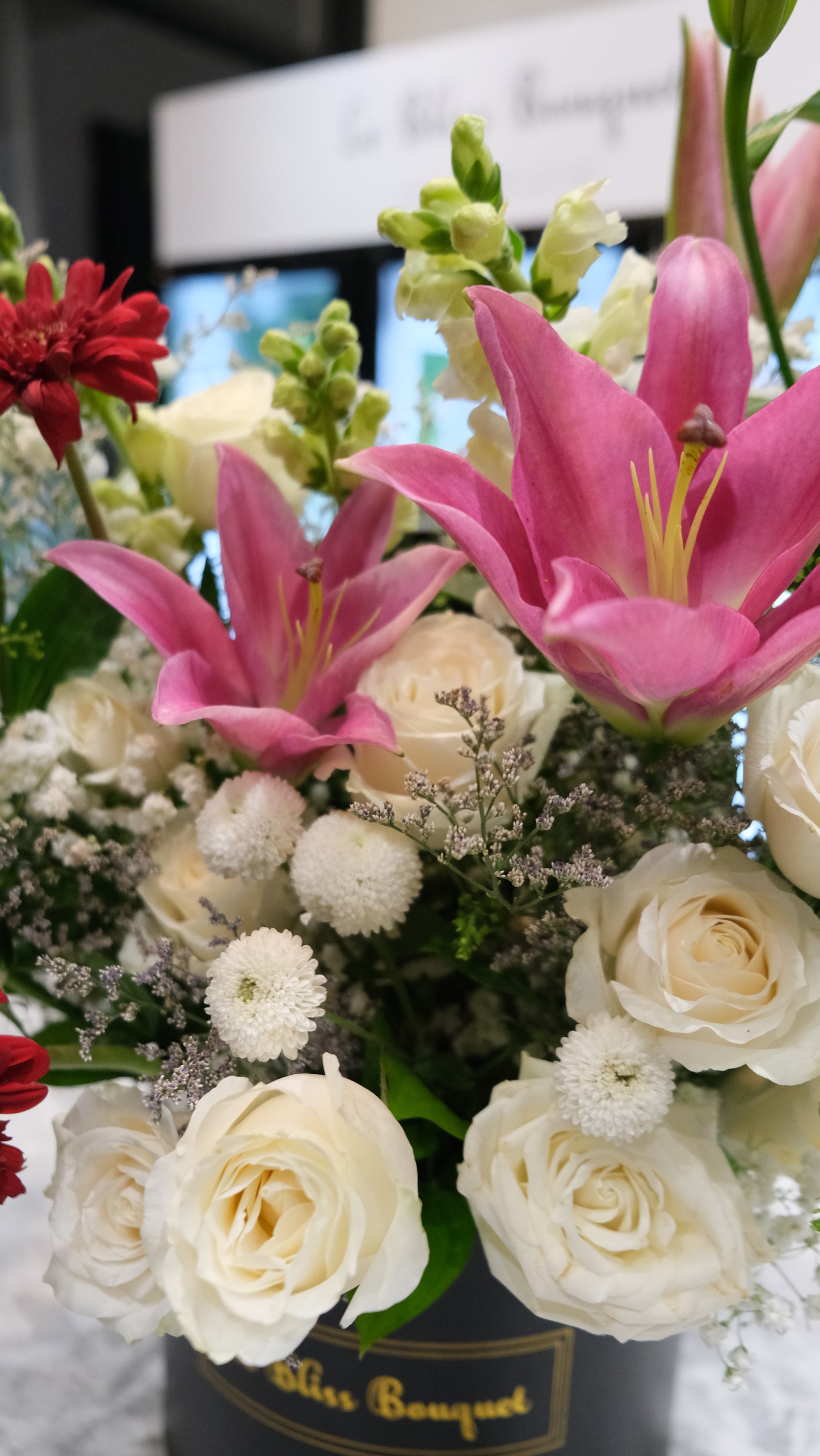 Pink Lily White Rose Grand Bloombox